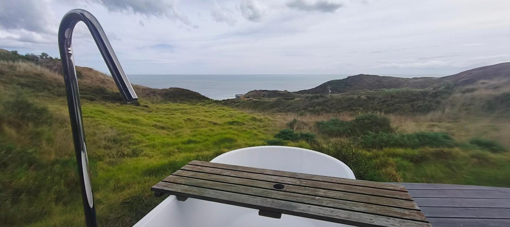 Seaview Retreat -Amazing Ocean Views And Outdoor Bath Waiuku Exterior foto